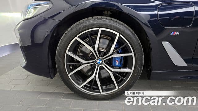 BMW 5시리즈 (G30) 530e M Sport, 2021 все фото