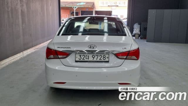 Hyundai Sonata The / новый 브릴리언트 LPI Modern(для людей с инвалидностью), 2013 4