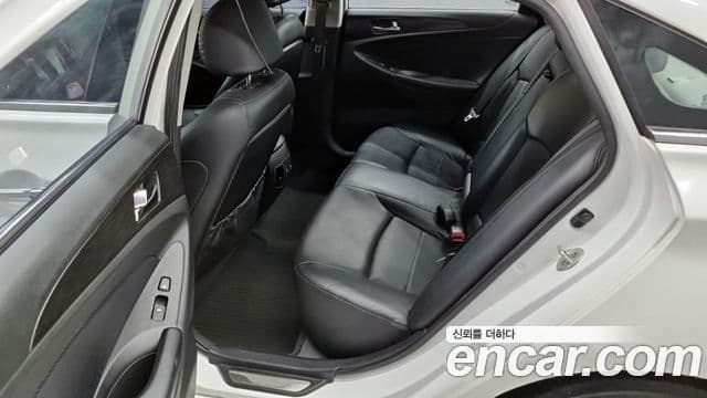 Hyundai Sonata The / новый 브릴리언트 LPI Modern(для людей с инвалидностью), 2013 15