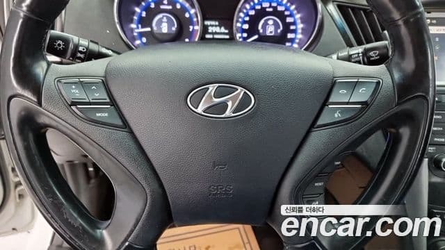 Hyundai Sonata The / новый 브릴리언트 LPI Modern(для людей с инвалидностью), 2013 16