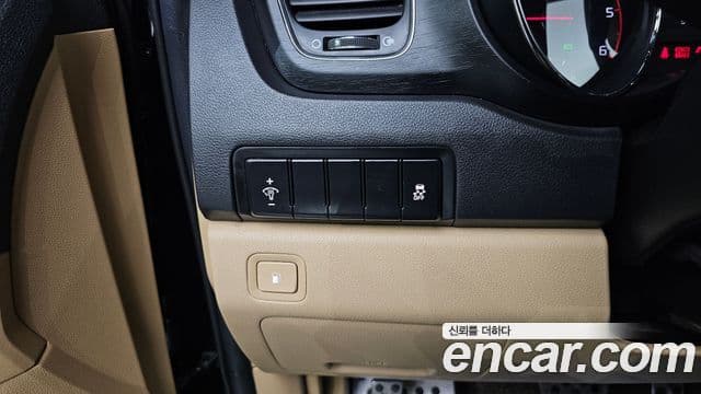 Kia All New Carnival Luxury, 2017 14