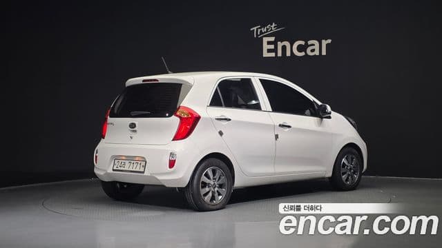 Kia All New Morning Deluxe Trendy, 2015 2