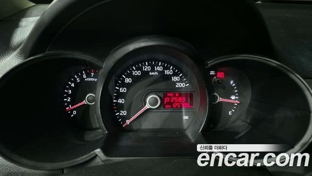 Kia All New Morning Deluxe Trendy, 2015 8