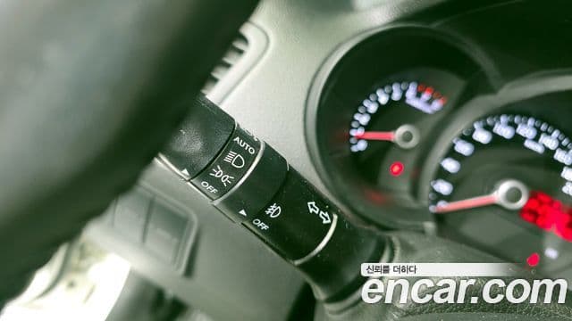 Kia All New Morning Deluxe Trendy, 2015 15