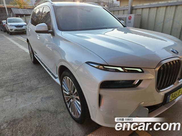BMW X7 (G07) xDrive 40d Design Pure Excellence 6인승, 2025 4