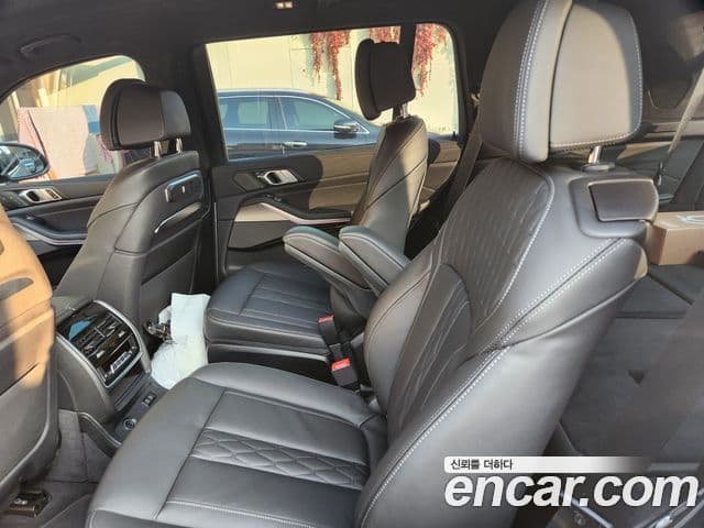 BMW X7 (G07) xDrive 40d Design Pure Excellence 6인승, 2025 8