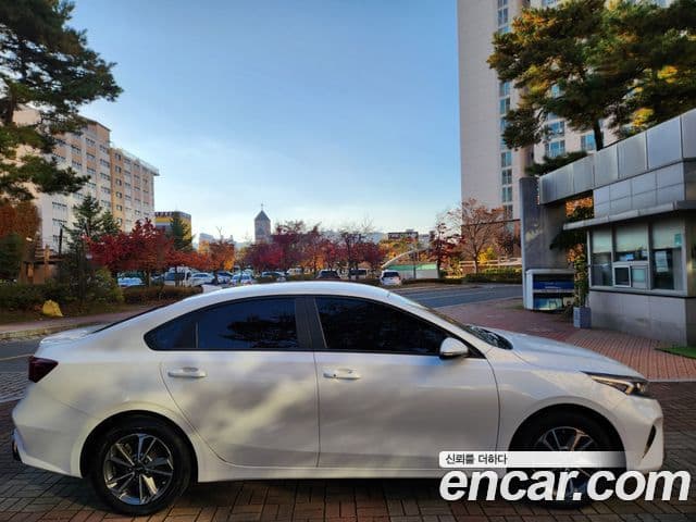 Kia The / новый New K3 2세대 Trendy, 2022 4