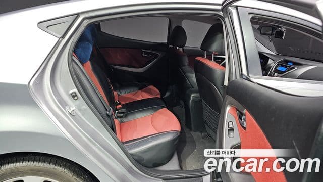 Hyundai Avante MD M16 GDI top, 2011 13