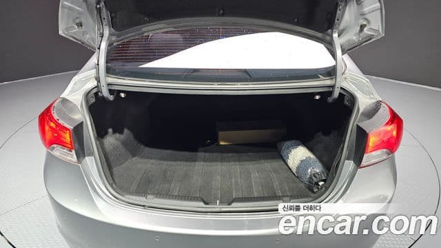 Hyundai Avante MD M16 GDI top, 2011 20