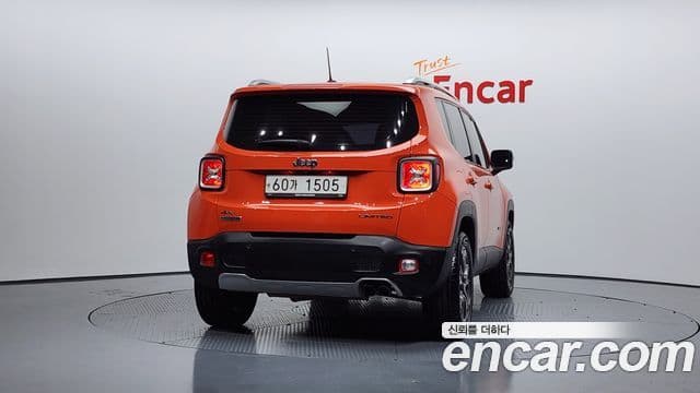 Jeep Renegade 2.0 дизель Limited AWD, 2016 4