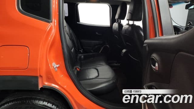 Jeep Renegade 2.0 дизель Limited AWD, 2016 12