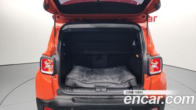 Jeep Renegade 2.0 дизель Limited AWD, 2016 20