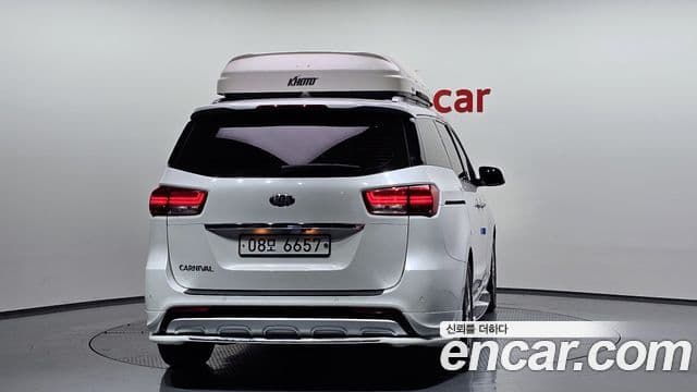 Kia All New Carnival Prestige, 2018 4