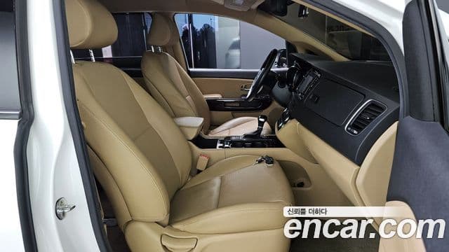 Kia All New Carnival Prestige, 2018 10