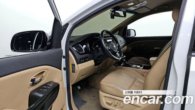 Kia All New Carnival Prestige, 2018 11