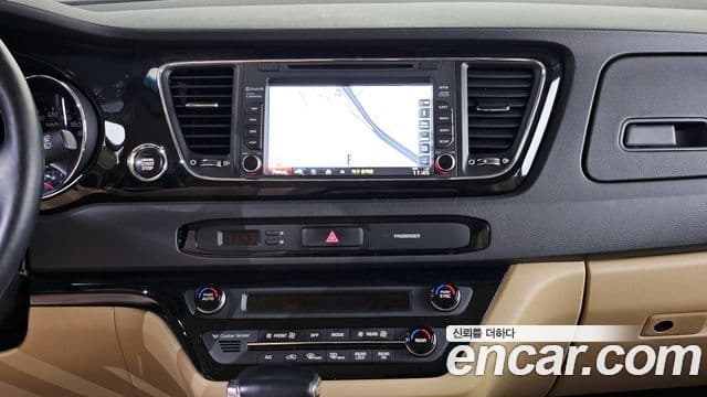 Kia All New Carnival Prestige, 2018 16