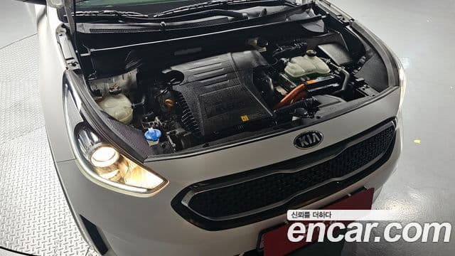 Kia Niro Prestige, 2017 6