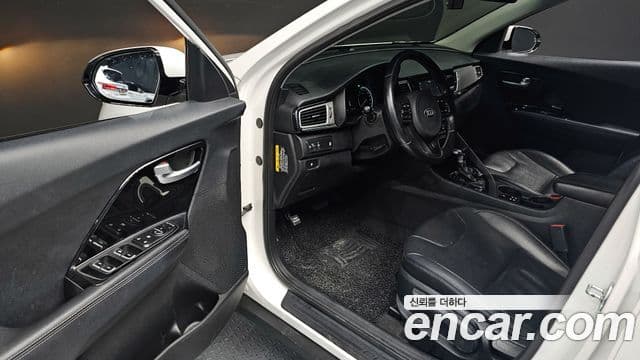 Kia Niro Prestige, 2017 11