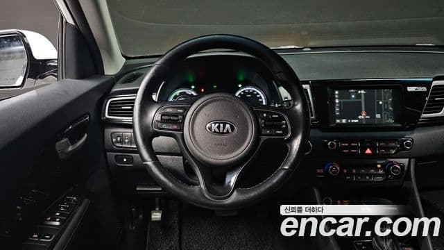 Kia Niro Prestige, 2017 13