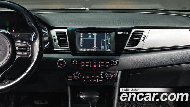 Kia Niro Prestige, 2017 15