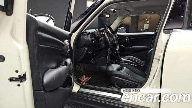 Mini Cooper 3세대, 2019 10