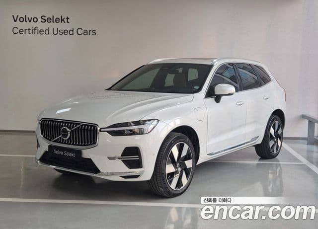 Volvo XC60 2세대 T8 Ultra Bright, 2025 1