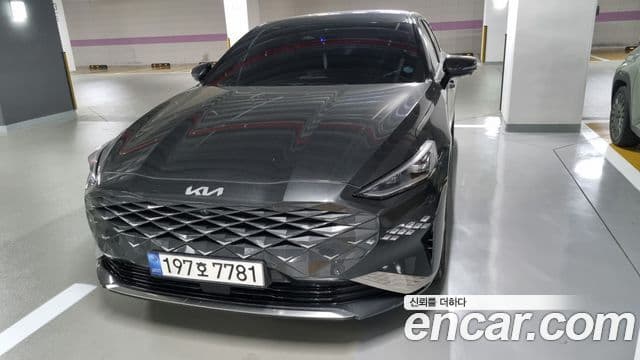 Kia K8 Signature, 2022 1