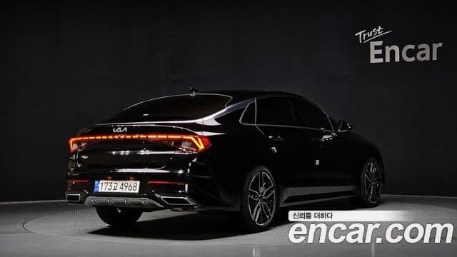 Kia K5 3세대 Signature, 2022 2