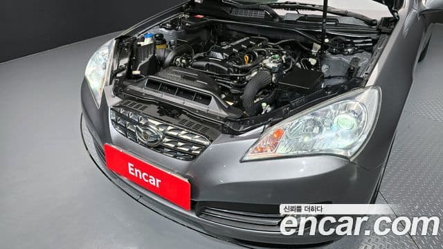 Hyundai Genesis купе 200 турбо R, 2009 6