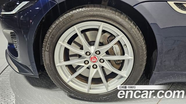 Jaguar F-TYPE X152, 2023 все фото