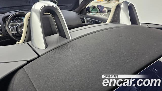 Jaguar F-TYPE X152, 2023 19