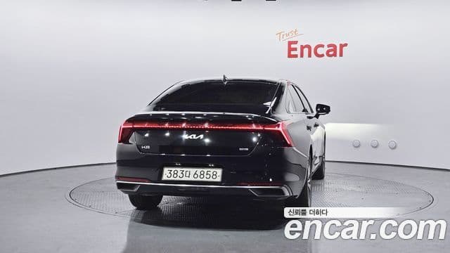 Kia K8 гибрид Signature, 2023 4