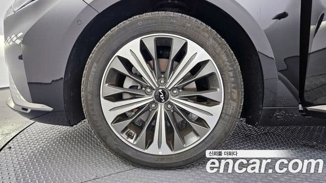 Kia K8 гибрид Signature, 2023 все фото