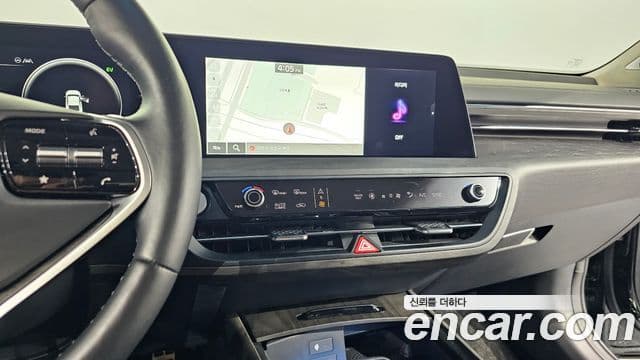 Kia K8 гибрид Signature, 2023 16