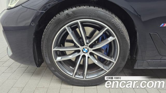 BMW 5시리즈 (G30) 523d M Sport, 2022 все фото