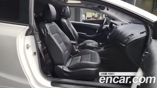 Kia K3 купе Prestige, 2015 11