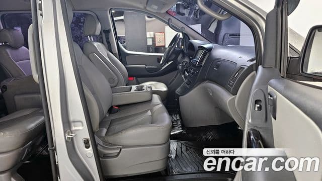 Hyundai Grand Starex Smart, 2017 10