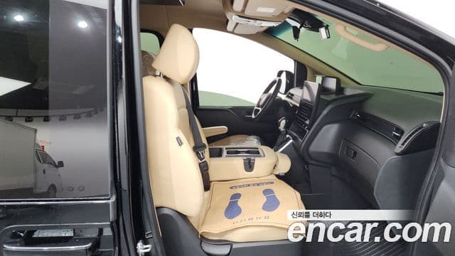 Hyundai Staria 9인승, 2023 11