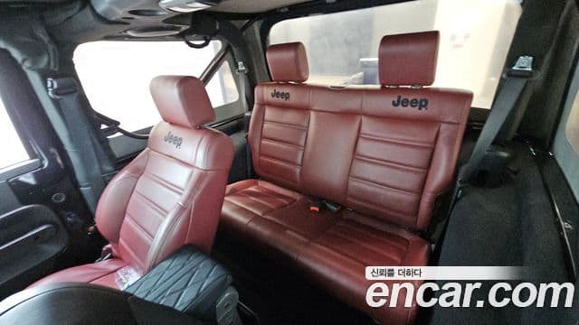 Jeep Wrangler (JK) 2.8 дизель Rubicon 2도어, 2010 12