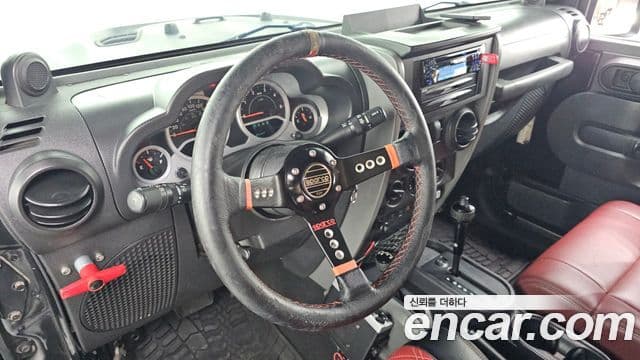 Jeep Wrangler (JK) 2.8 дизель Rubicon 2도어, 2010 13