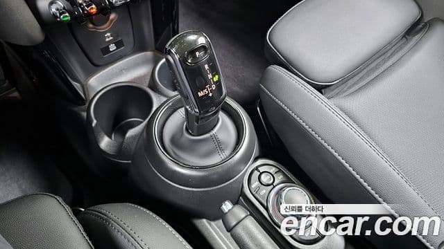 Mini Cooper 3세대, 2024 9