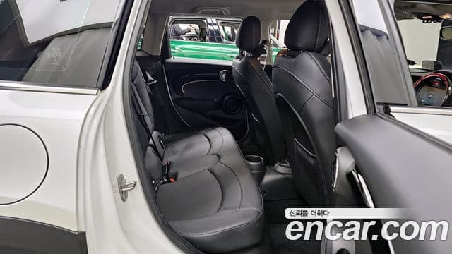 Mini Cooper 3세대, 2024 12