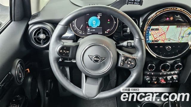 Mini Cooper 3세대, 2024 13