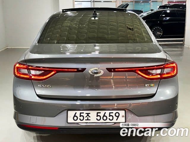 Renault Korea(Samsung) SM6 2.0 LPe RE (для людей с инвалидностью), 2016 2
