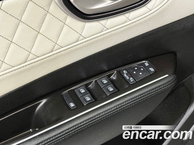 Renault Korea(Samsung) SM6 2.0 LPe RE (для людей с инвалидностью), 2016 13