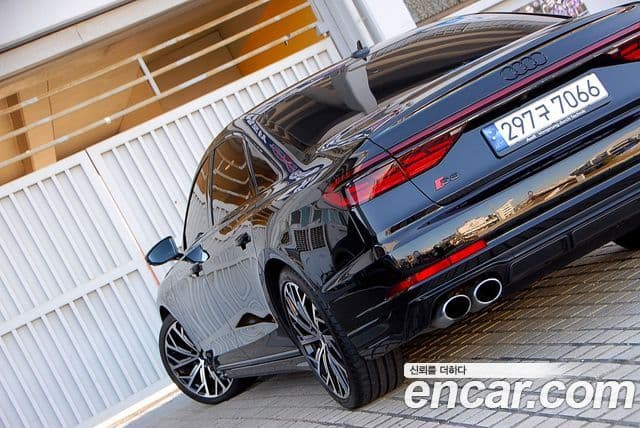 Audi S8 (D5) 4.0 TFSI Quattro LWB, 2023 все фото