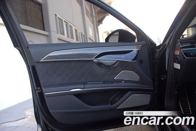 Audi S8 (D5) 4.0 TFSI Quattro LWB, 2023 11