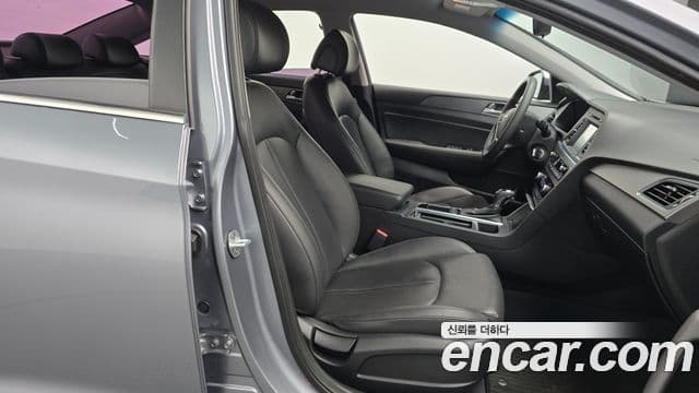 Hyundai LF Sonata Style, 2016 10