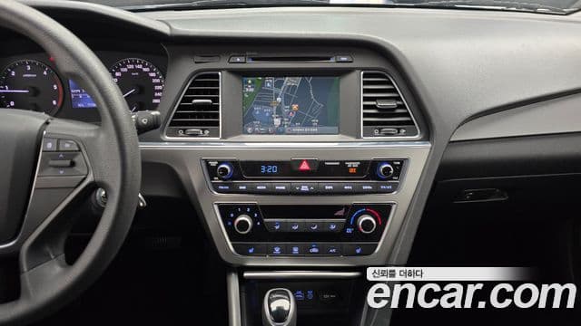 Hyundai LF Sonata Style, 2016 15