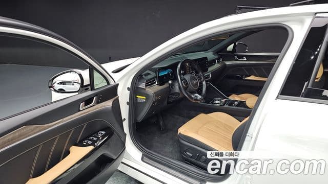 Kia K5 3세대 Signature, 2020 11